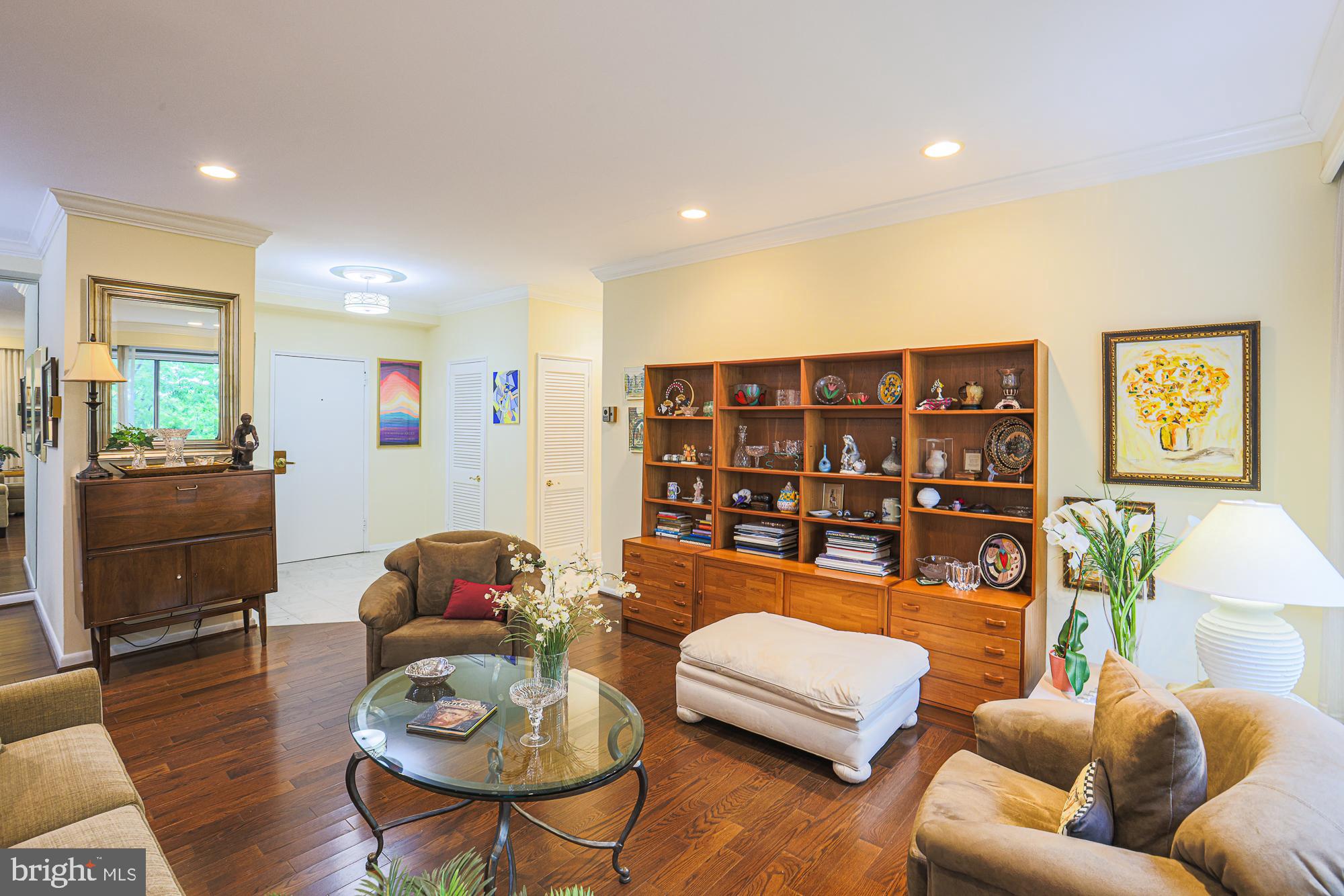 PIKESVILLE - Residential