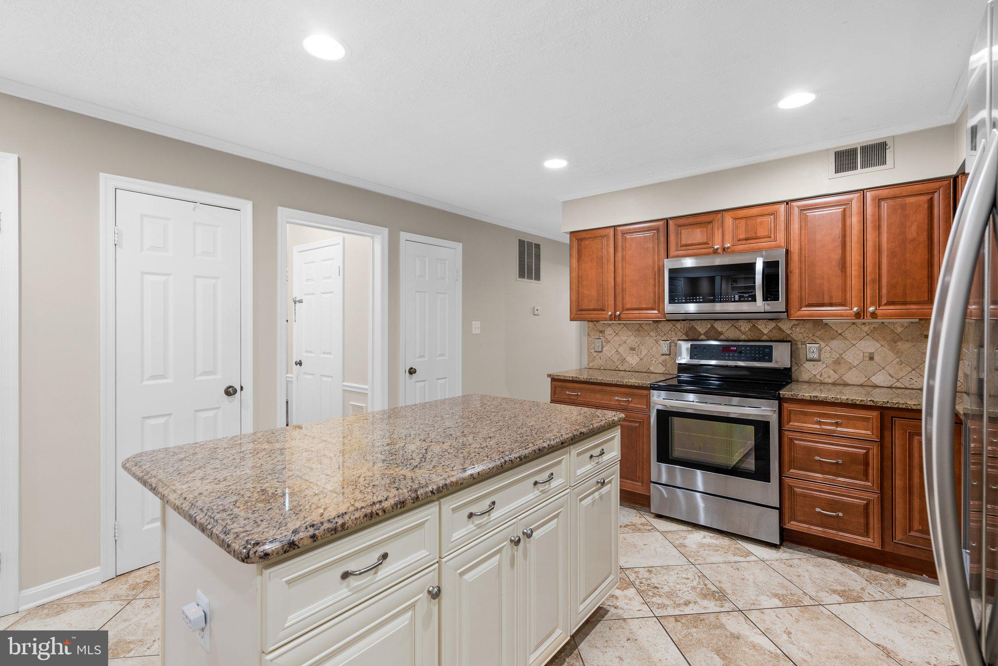 FRANKLIN FARM - Residential