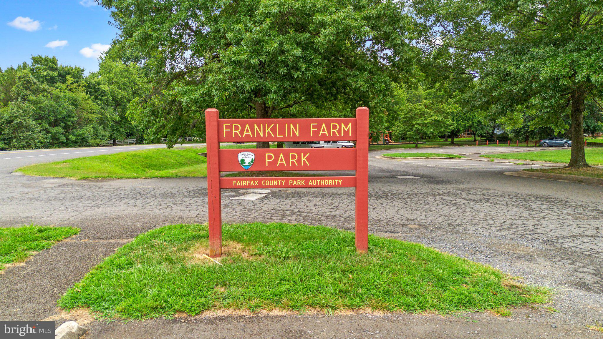 FRANKLIN FARM - Residential