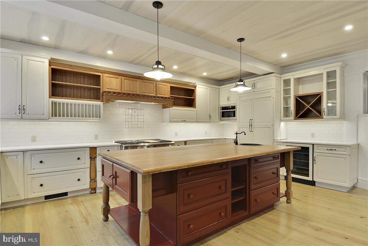 EASTPORT - Residential