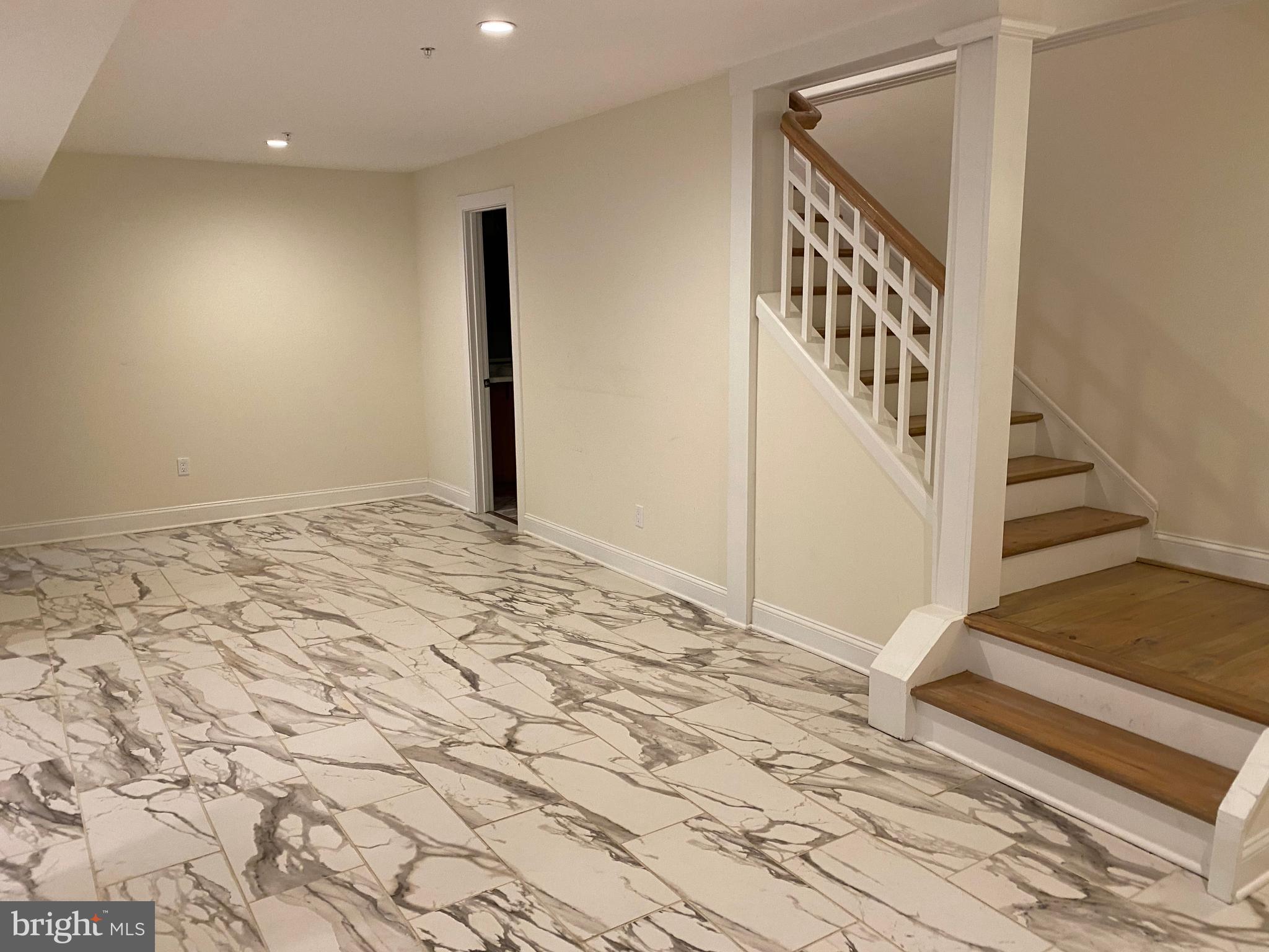 EASTPORT - Residential