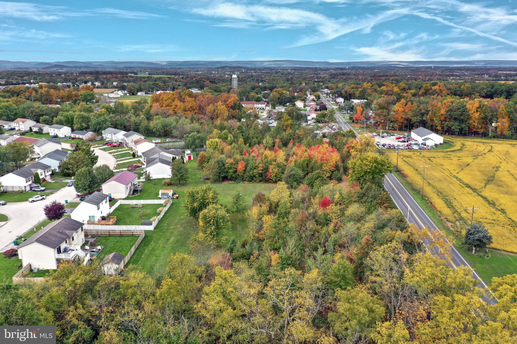 BONNEAUVILLE BOROUGH - Land