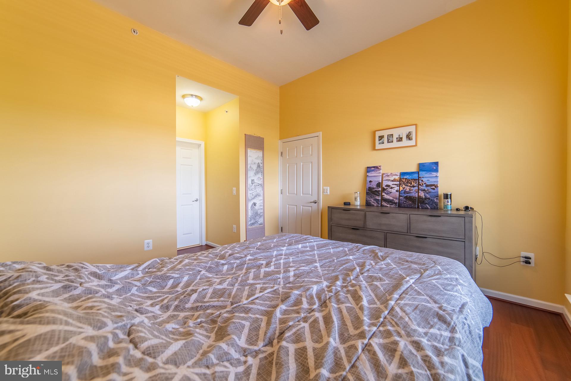 CHANTILLY PARK - Residential