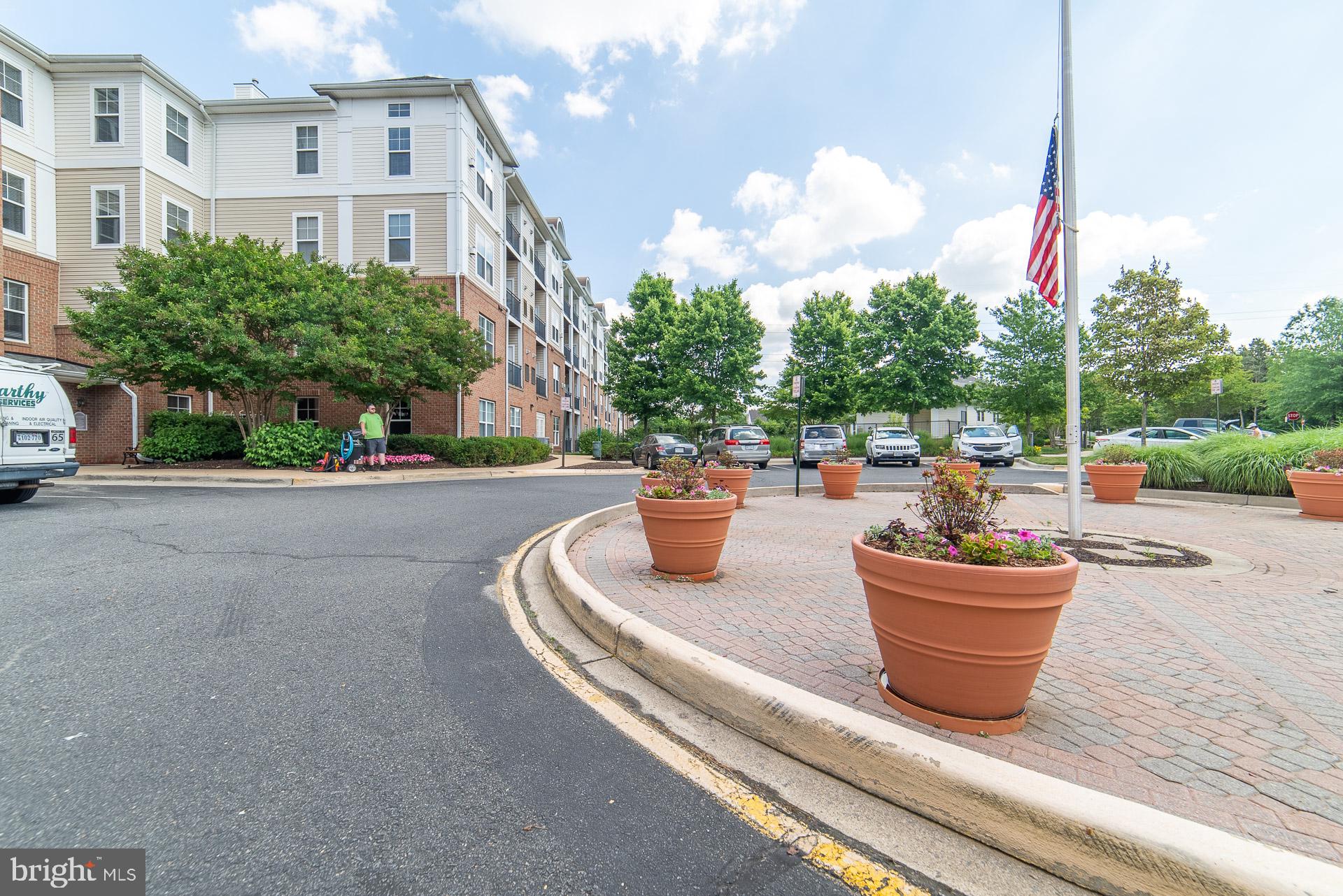 CHANTILLY PARK - Residential