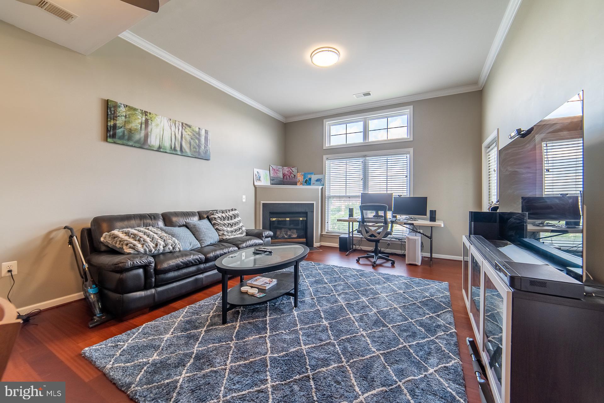 CHANTILLY PARK - Residential