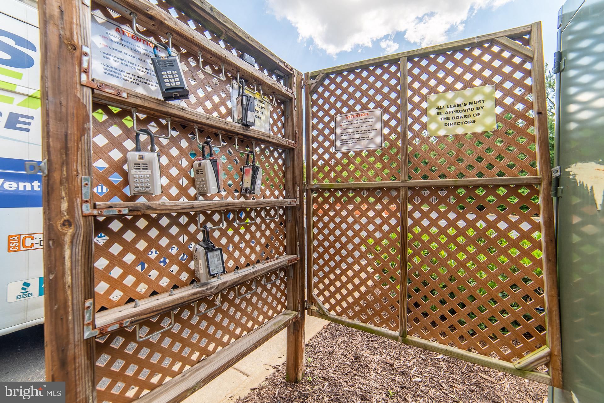 CHANTILLY PARK - Residential