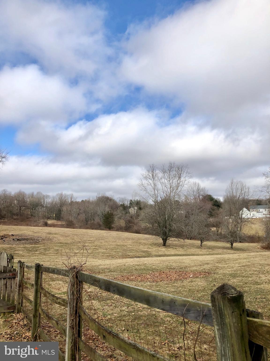 SUNSHINE ACRES - Residential