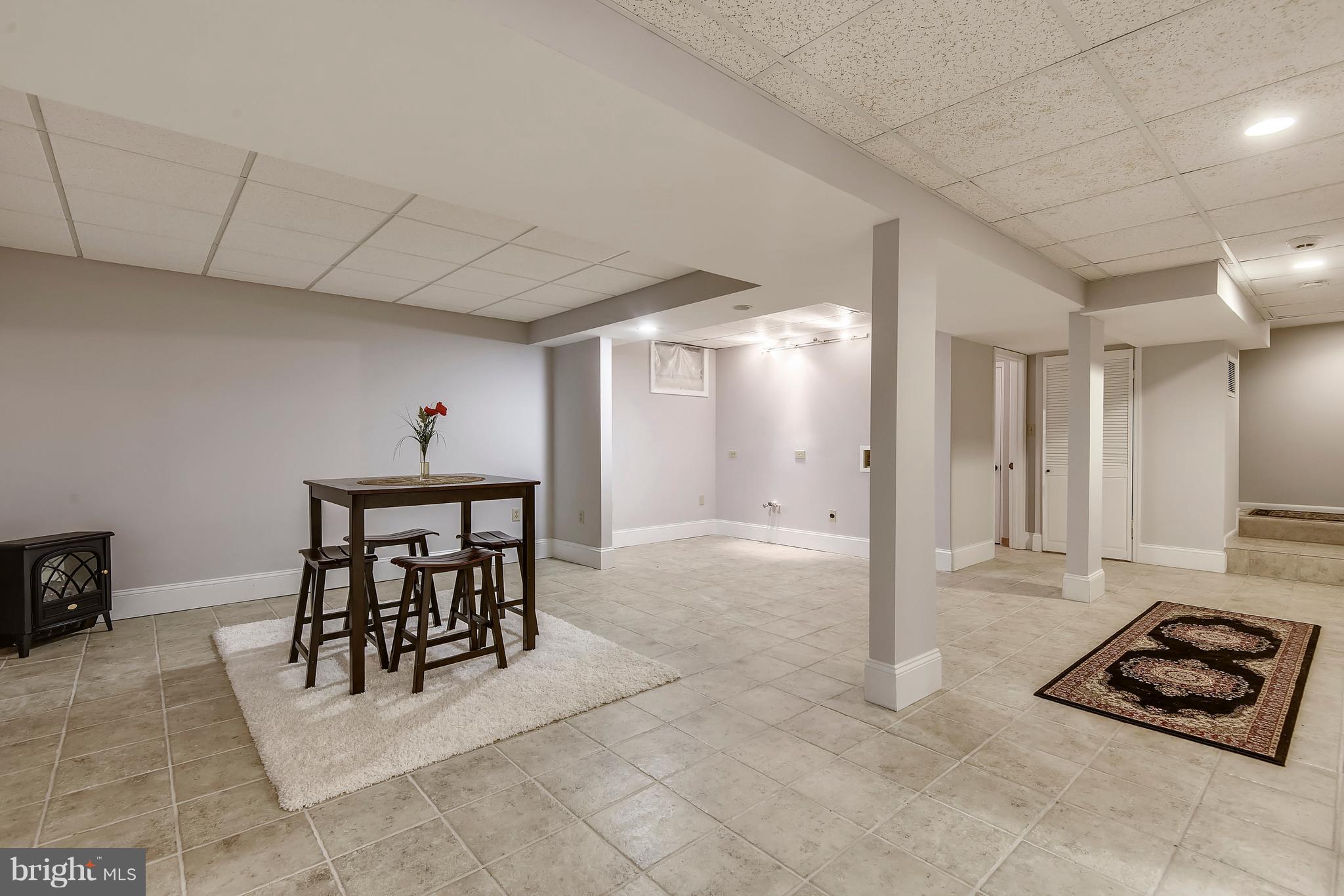 SUNSHINE ACRES - Residential