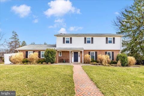 212 BAUGHMANS LANE FREDERICK MD 21702
