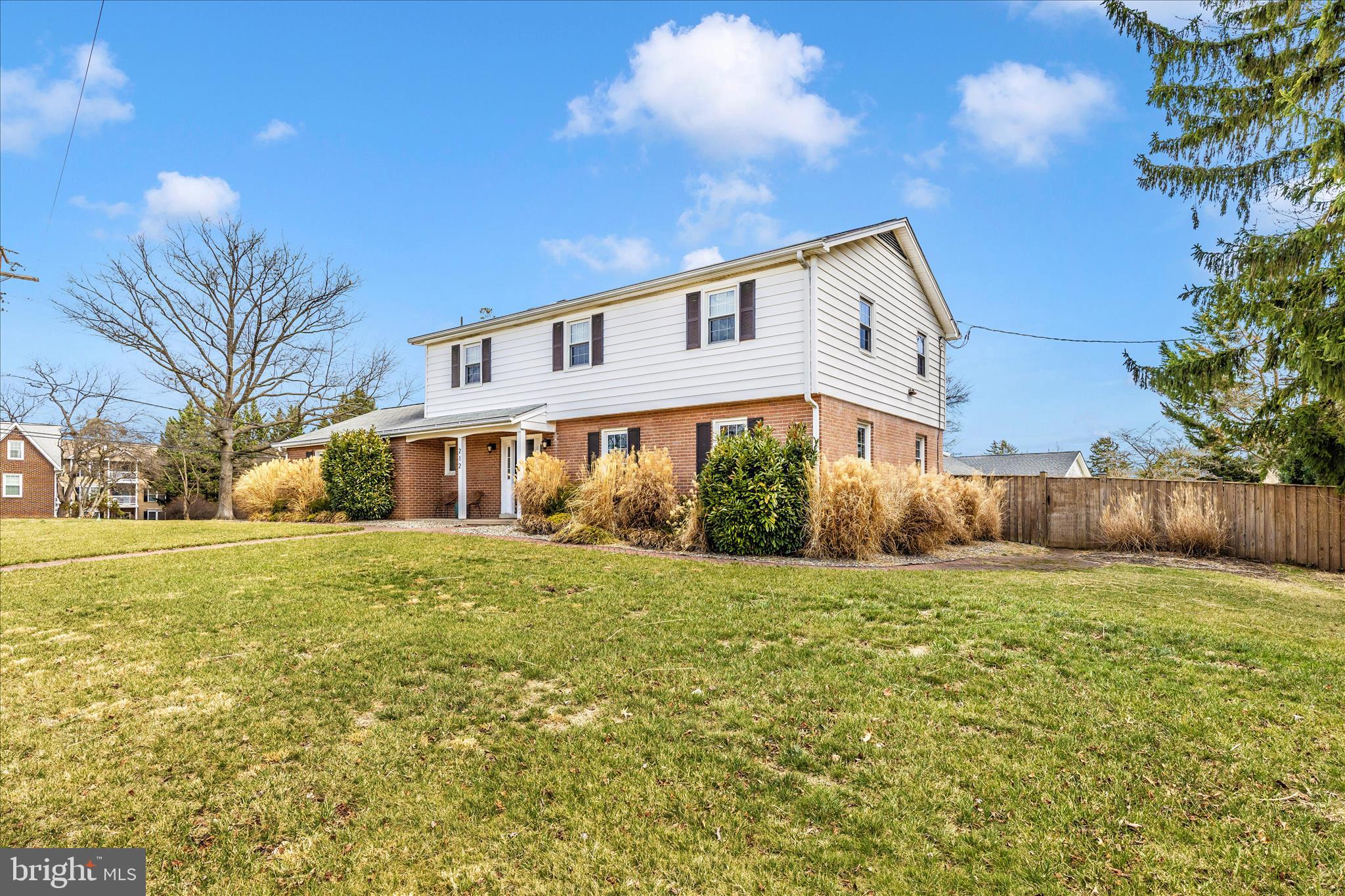ROCK CREEK ESTATES - Residential