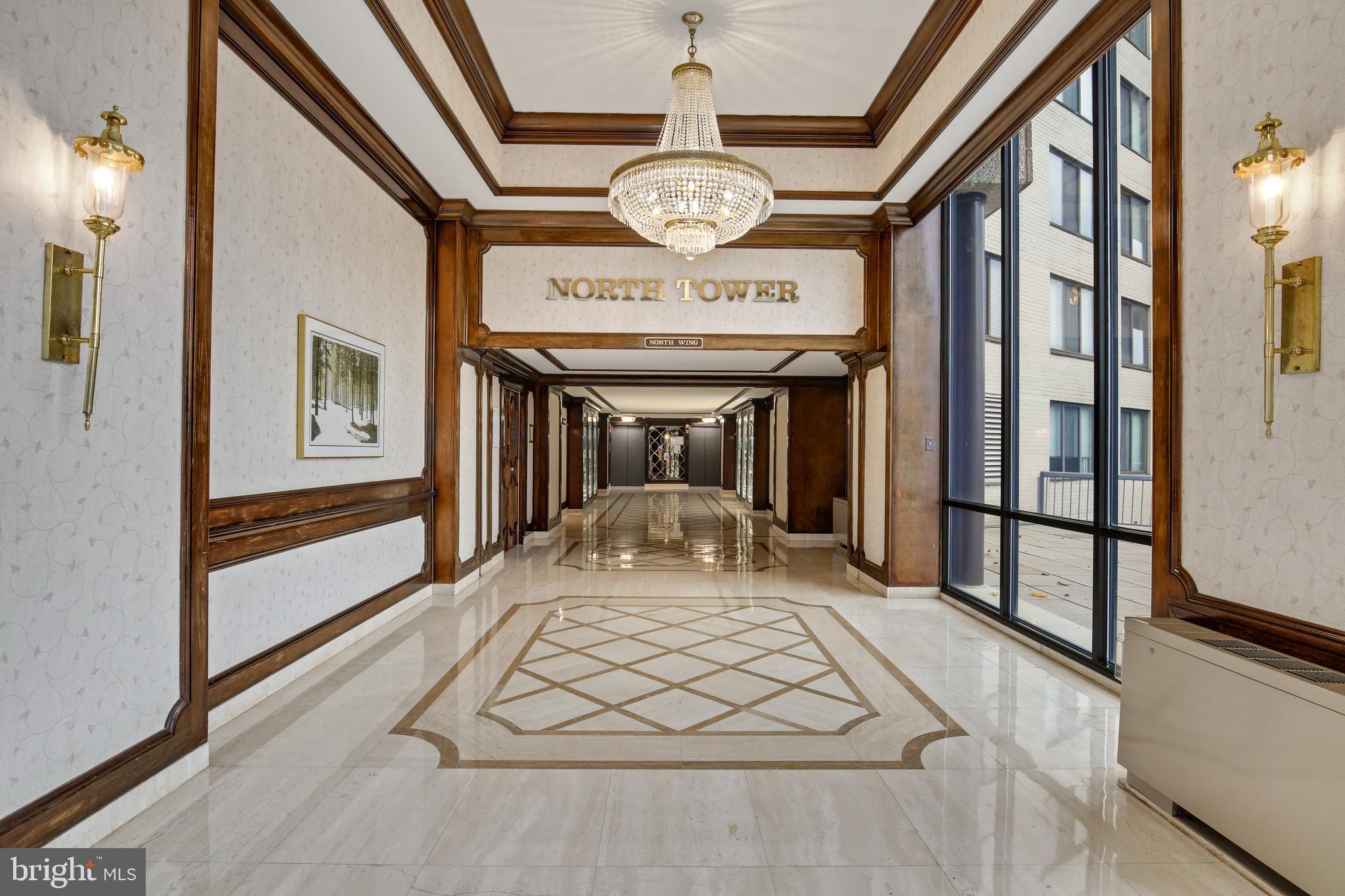 PROMENADE TOWERS - Residential