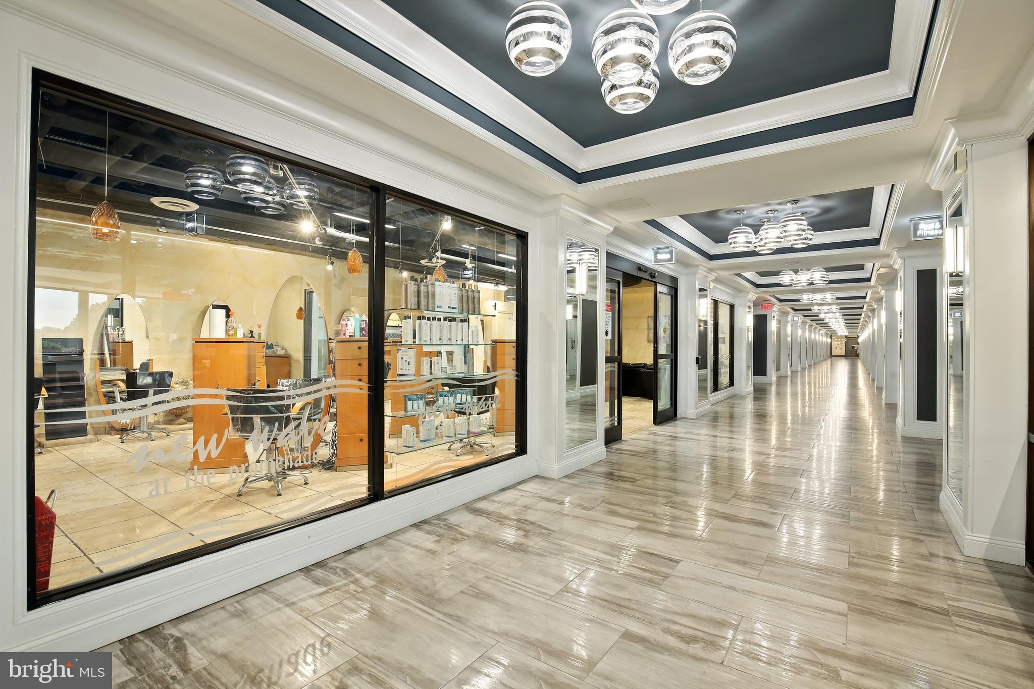 PROMENADE TOWERS - Residential