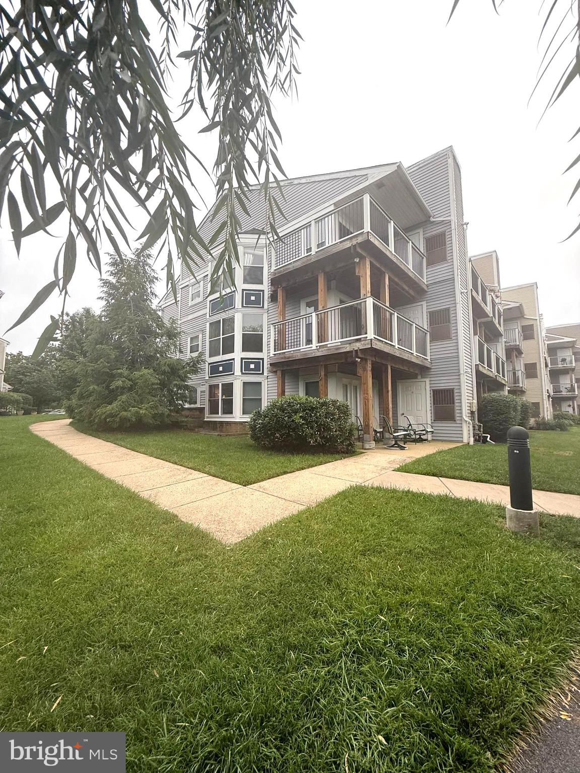 ASHBROOK VILLAGE - Residential Lease