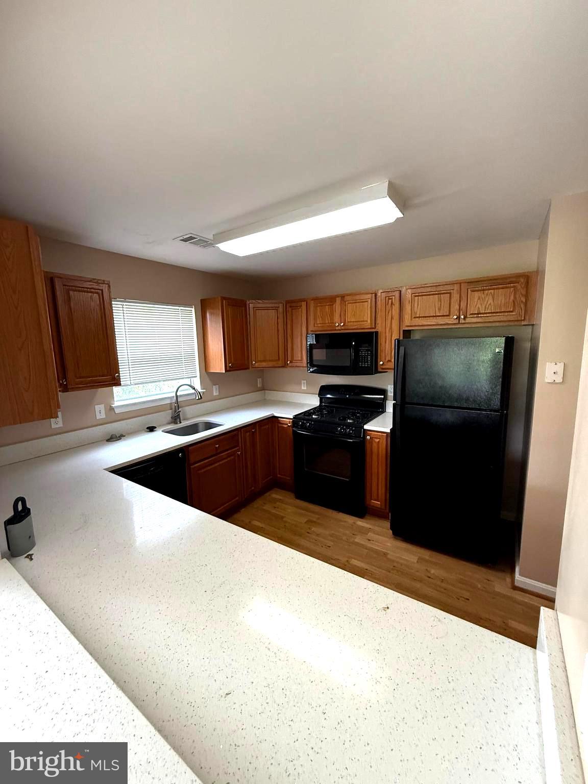 ASHBROOK VILLAGE - Residential Lease