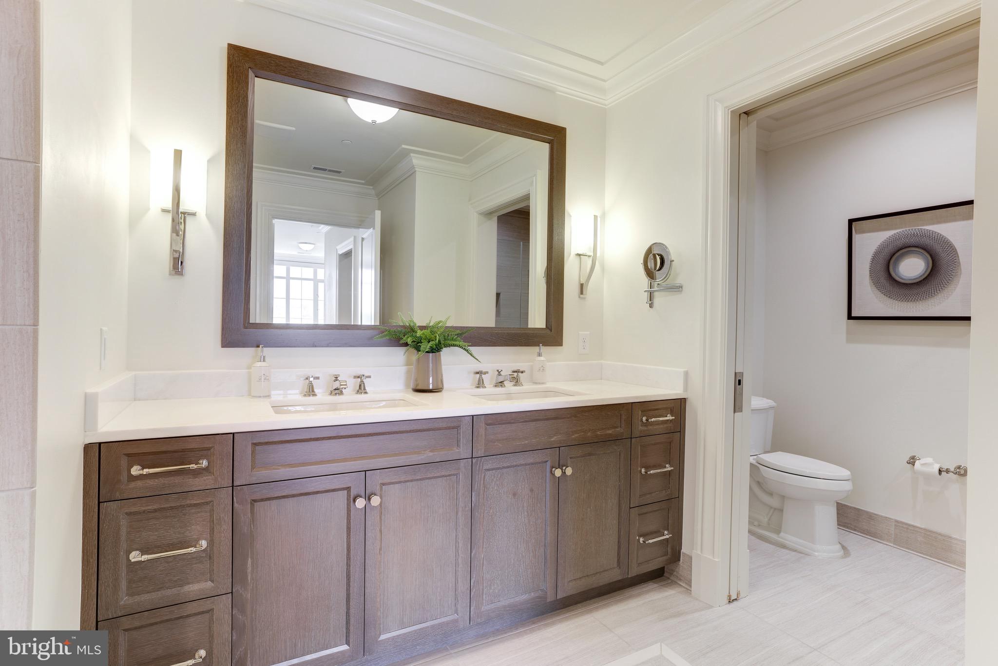 THE SIGNET - Residential