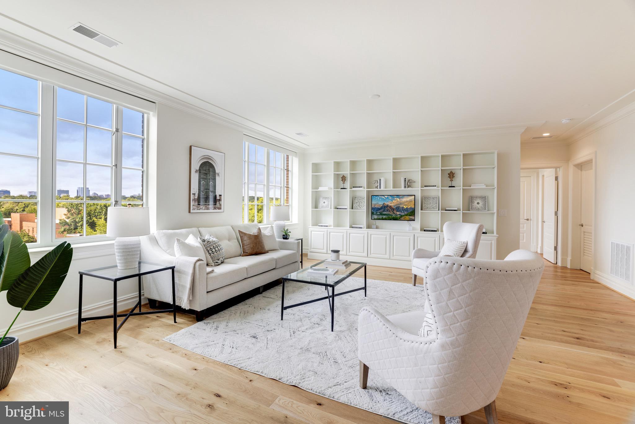 THE SIGNET - Residential