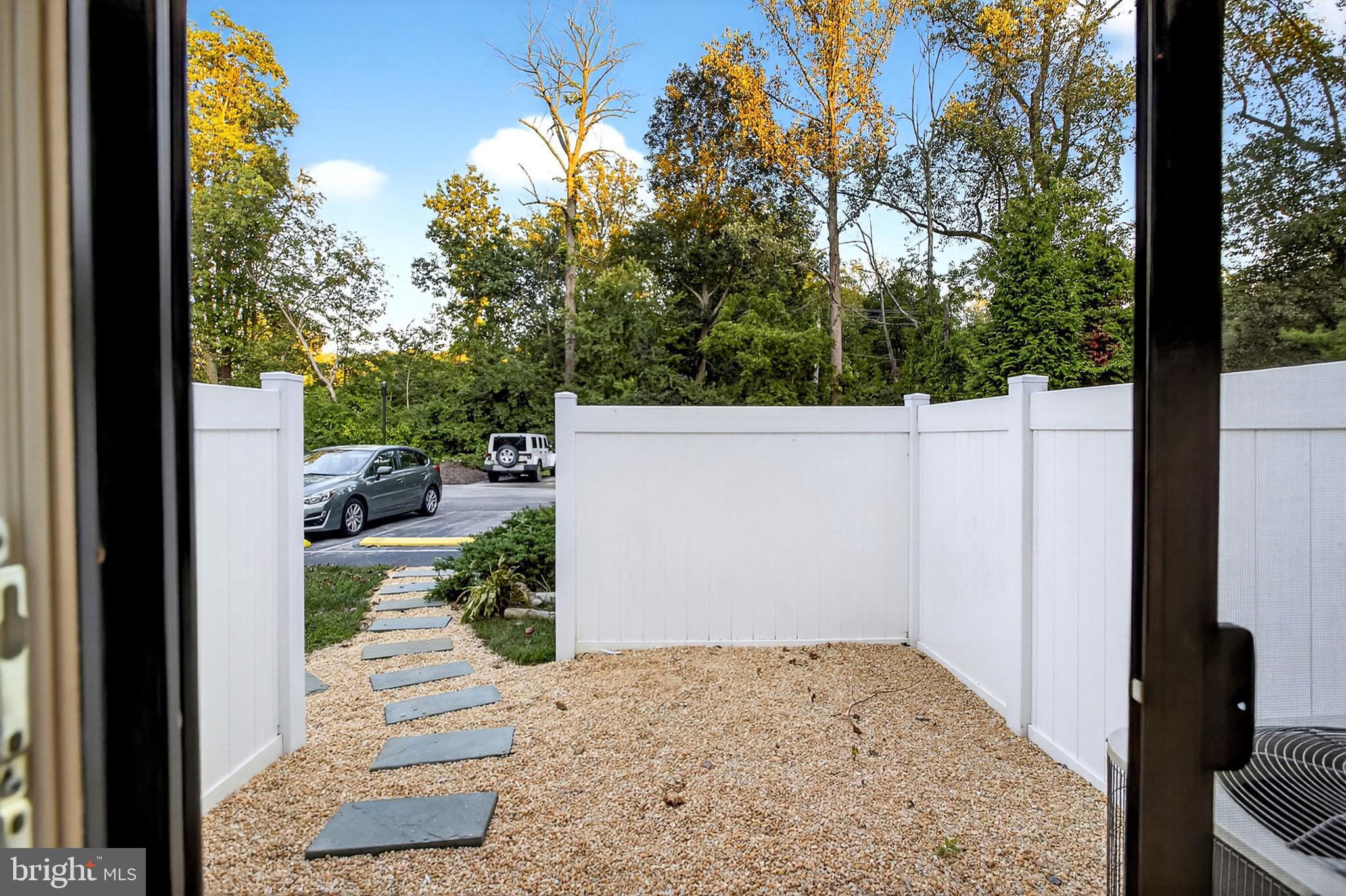 SUMMIT HOUSE - Residential