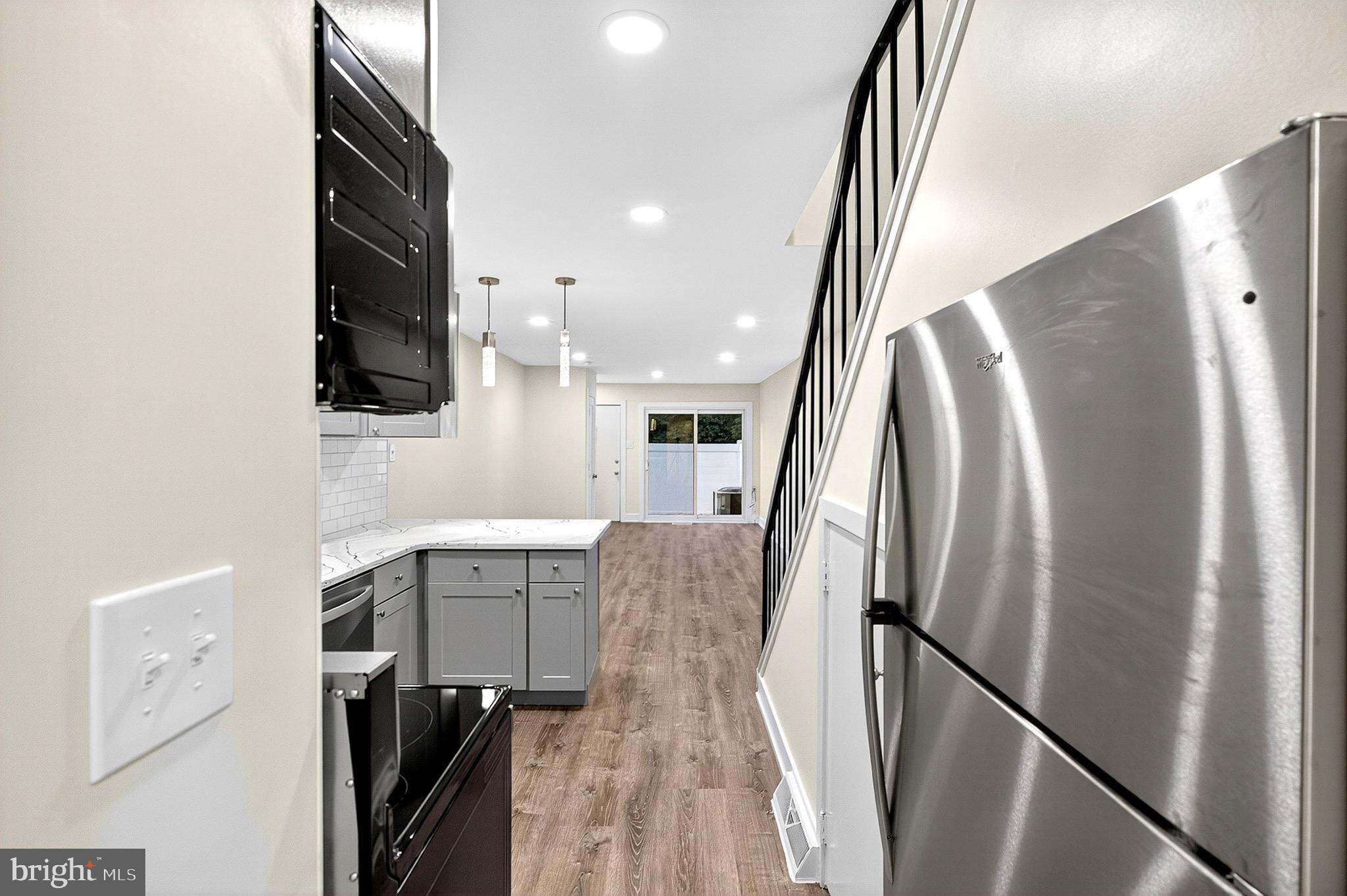 SUMMIT HOUSE - Residential