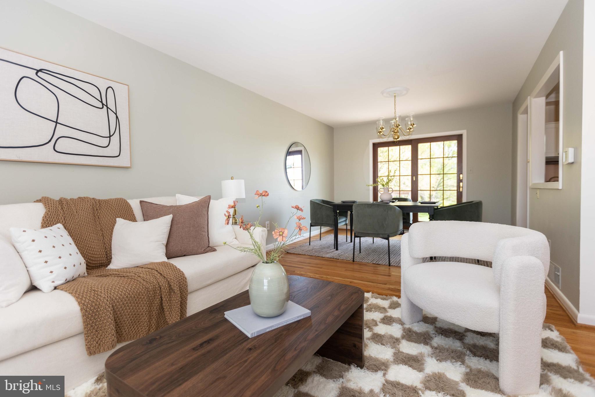 HAMPSTEAD - Residential