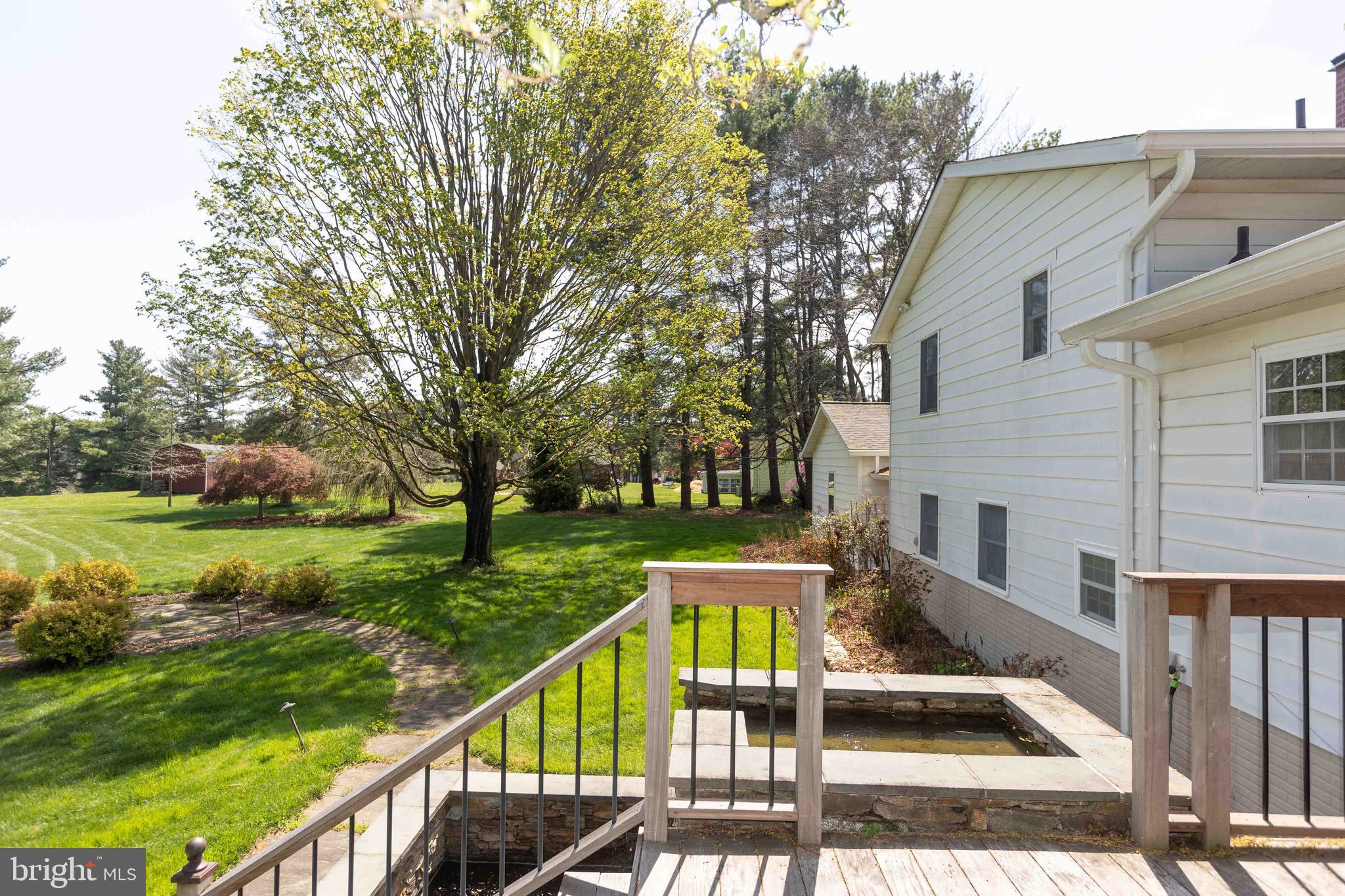 HAMPSTEAD - Residential