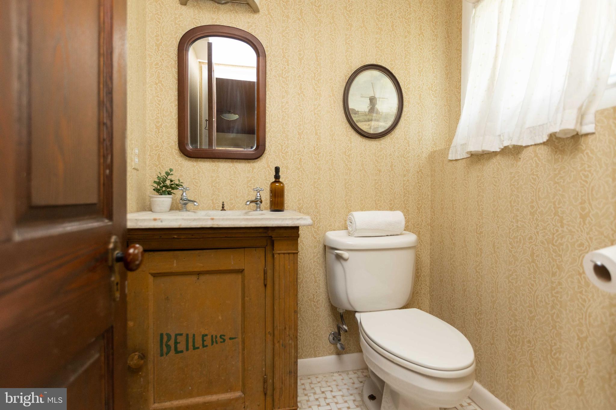 HAMPSTEAD - Residential