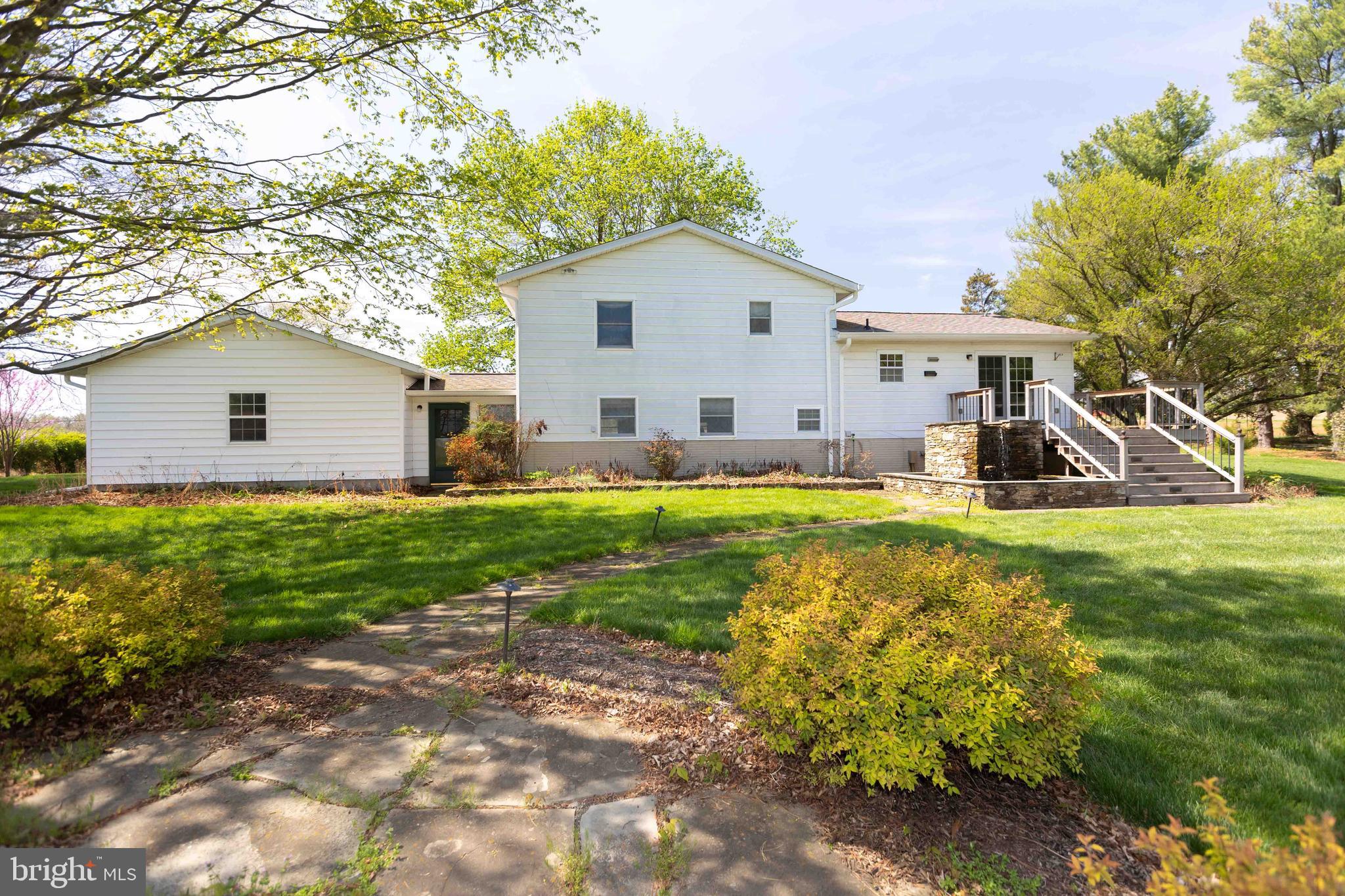 HAMPSTEAD - Residential