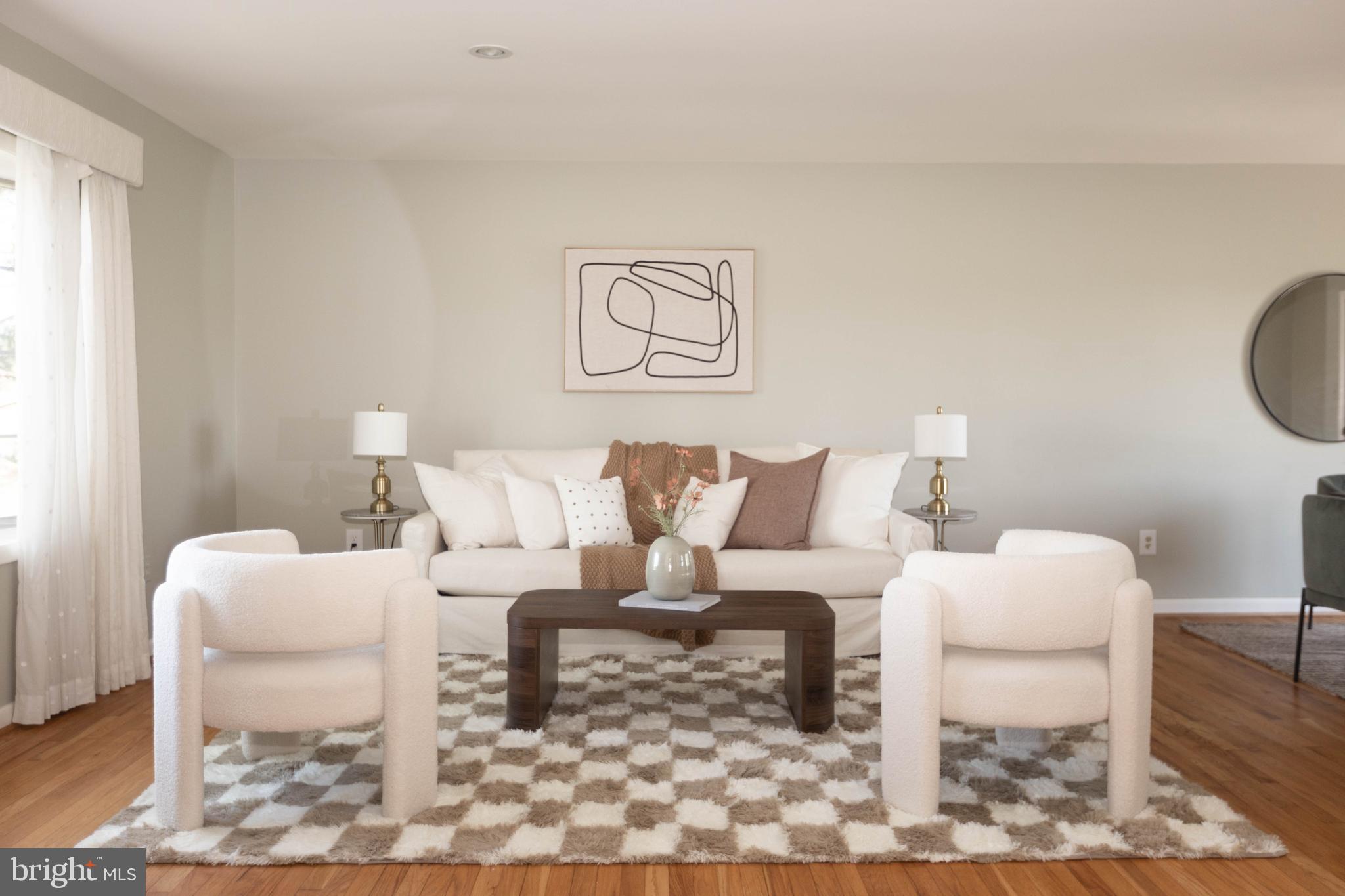 HAMPSTEAD - Residential