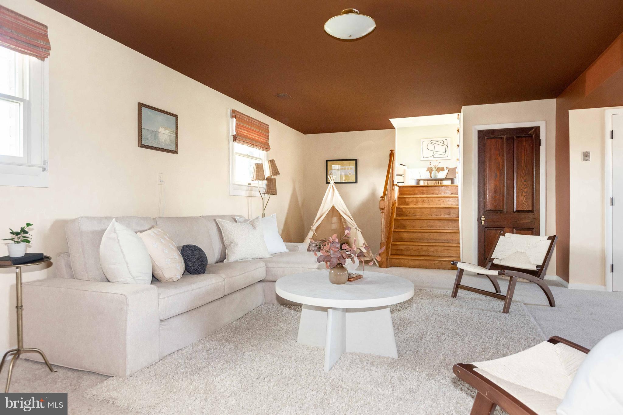 HAMPSTEAD - Residential