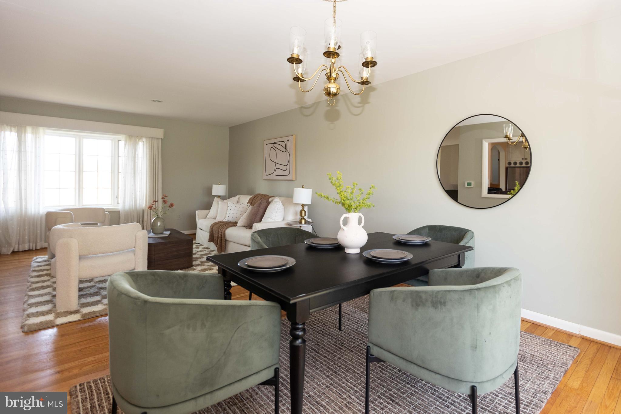 HAMPSTEAD - Residential