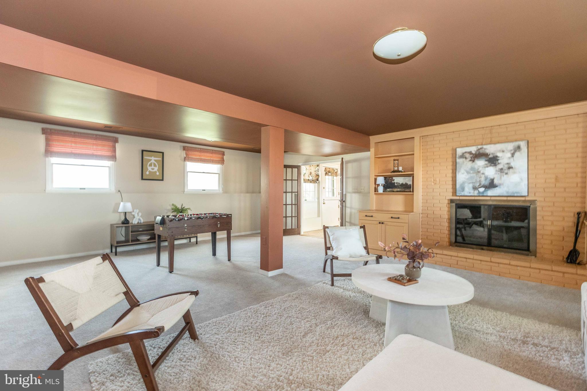 HAMPSTEAD - Residential