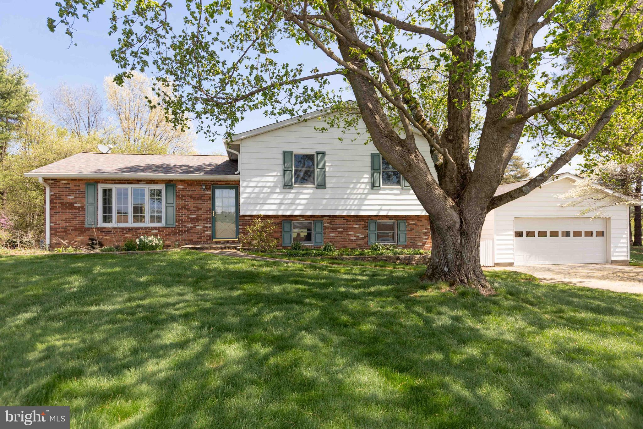 HAMPSTEAD - Residential