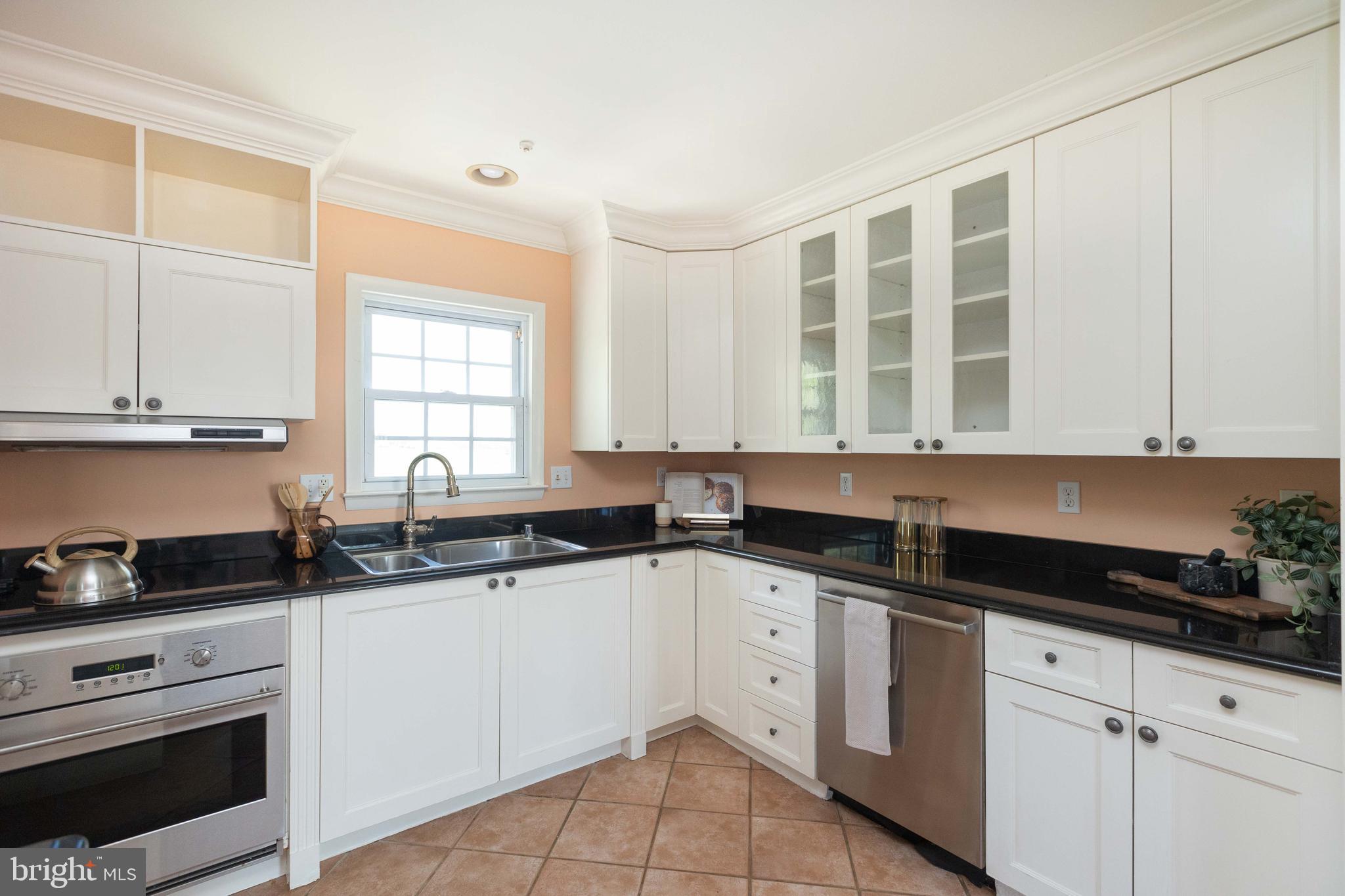 HAMPSTEAD - Residential