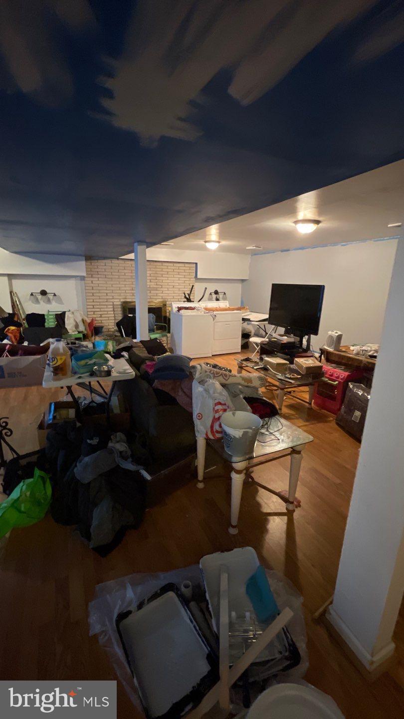 FOREST KNOLLS - Residential