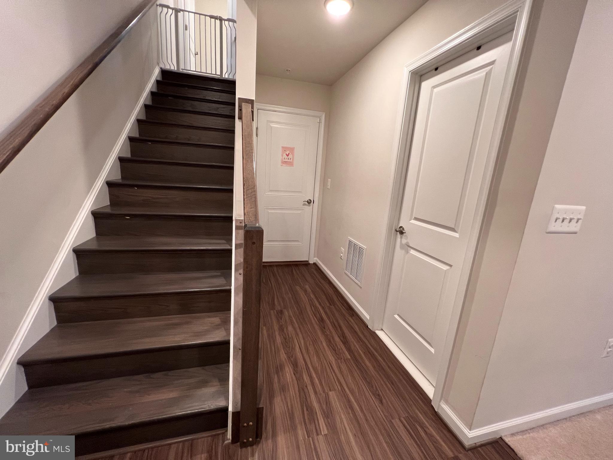 CLOVERLEAF CENTER - Residential Lease