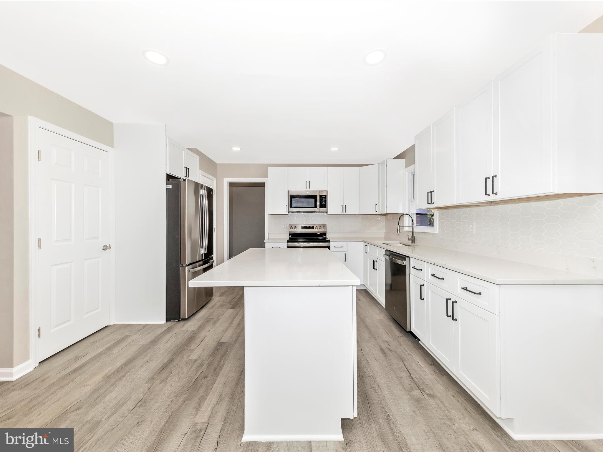 VALLEY OVERLOOK - Residential