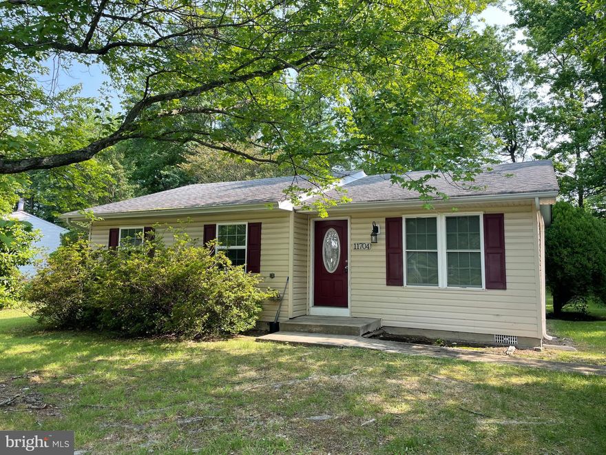 Excellent detached house at a good market price. This home will probably not be available for very long. New carpet and paint.  Owner expects good credit, 620 scores or better and household income at four times the monthly rent. Verifiable first month's rent and security deposit in savings.  Pets are case by case. The better the credit, the more flexible the requirements for income and the less restrictive the standards will be for one small pet.