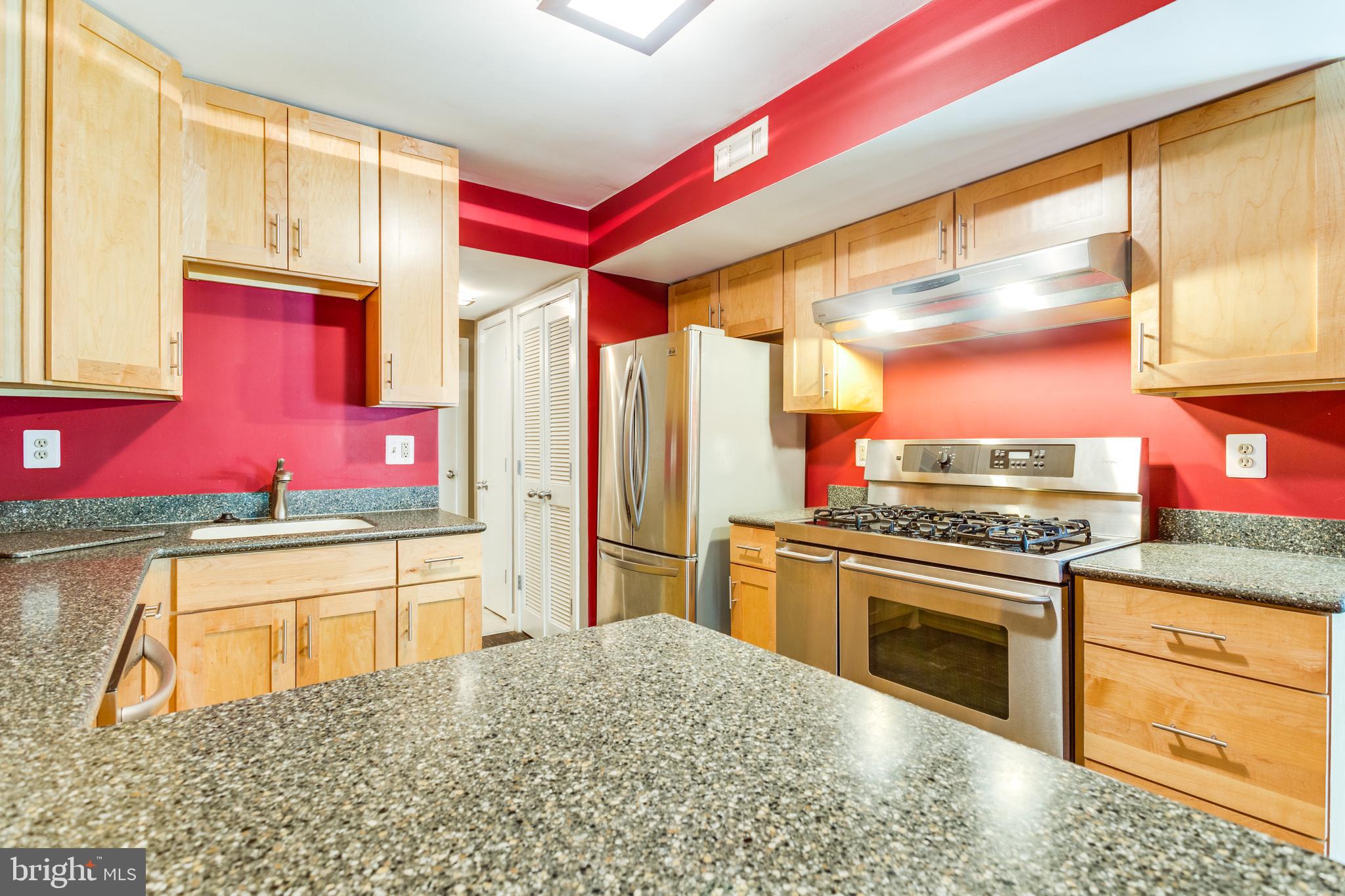 SOUTHGATE - Residential