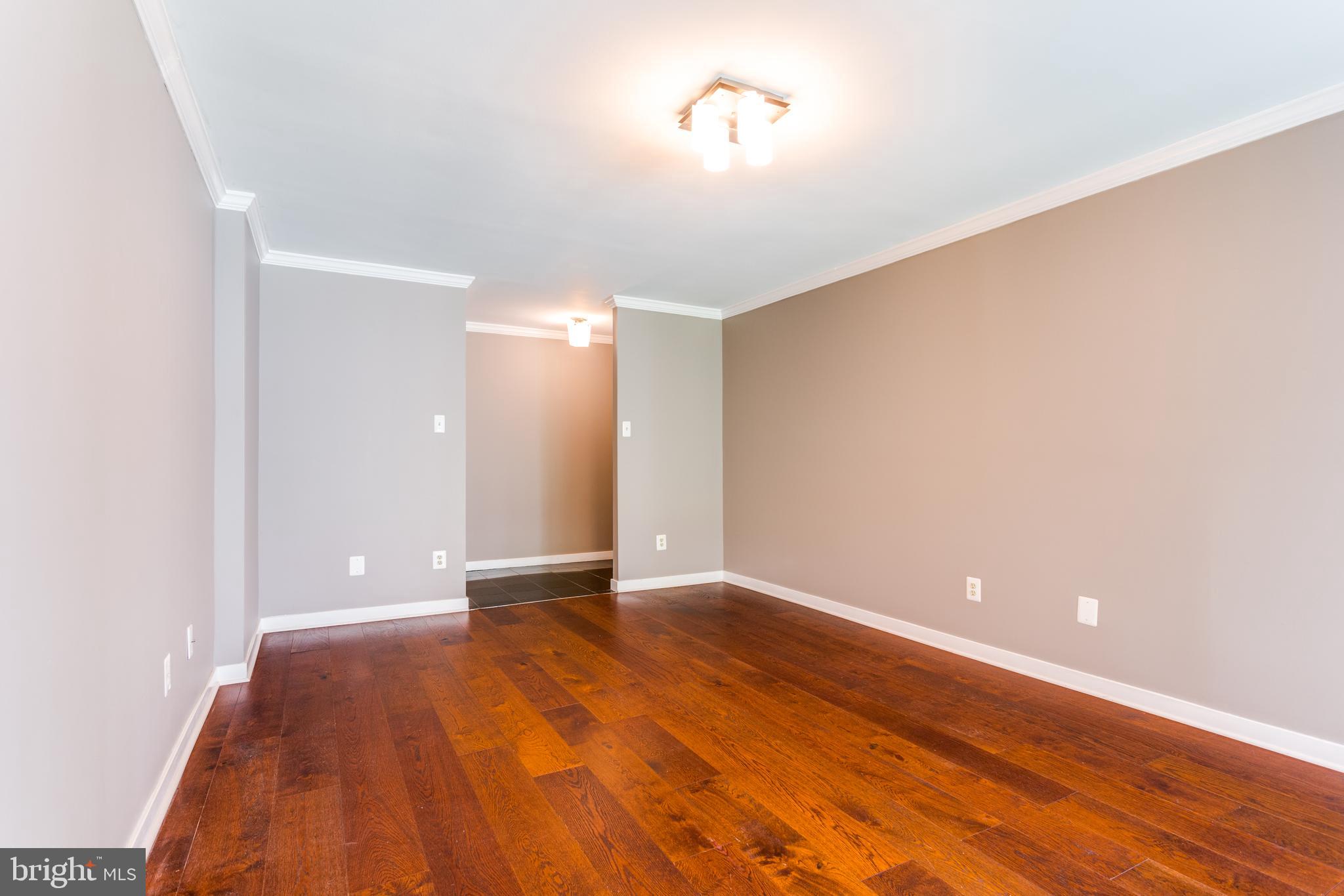 SOUTHGATE - Residential