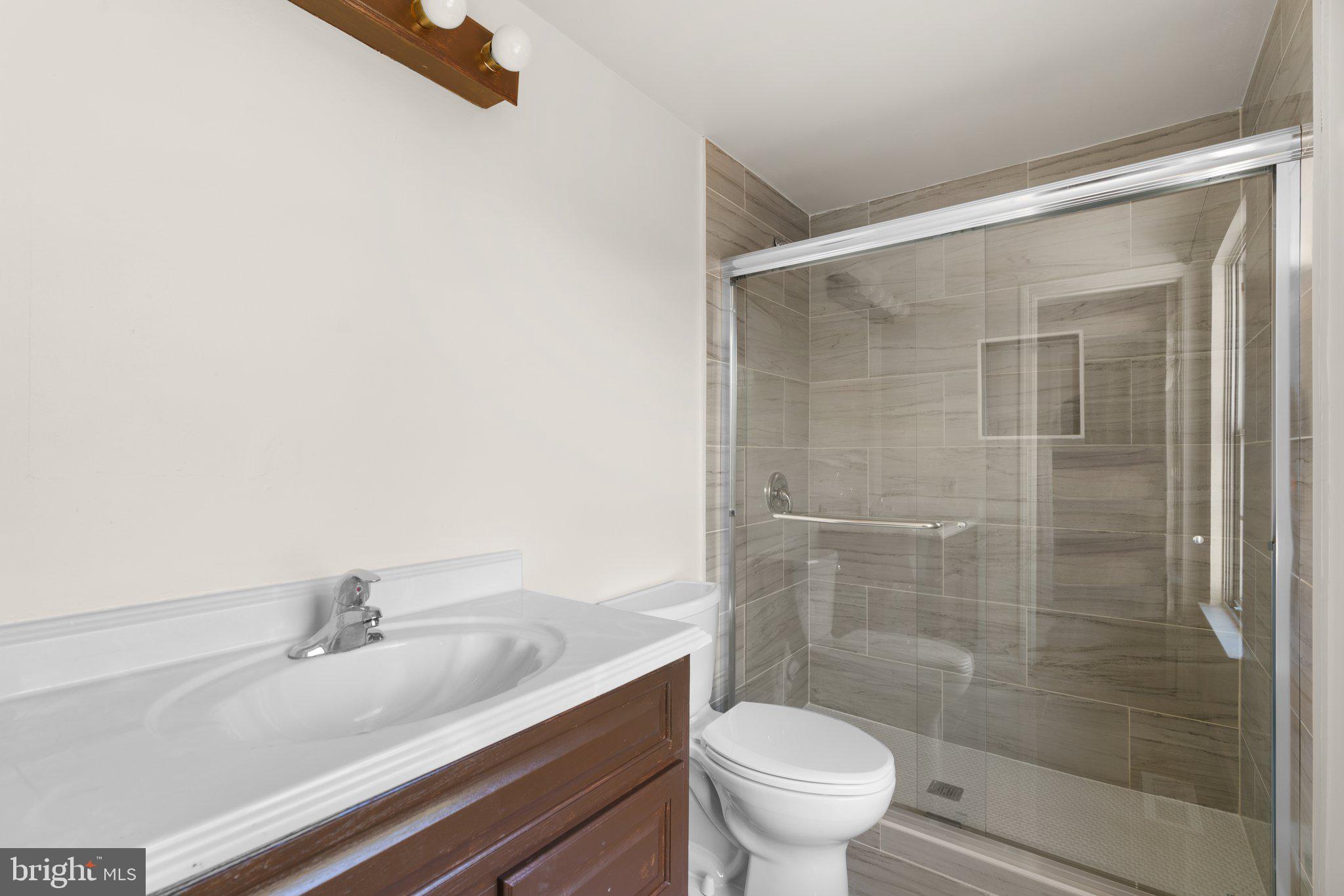 LONGMEADOW - Residential