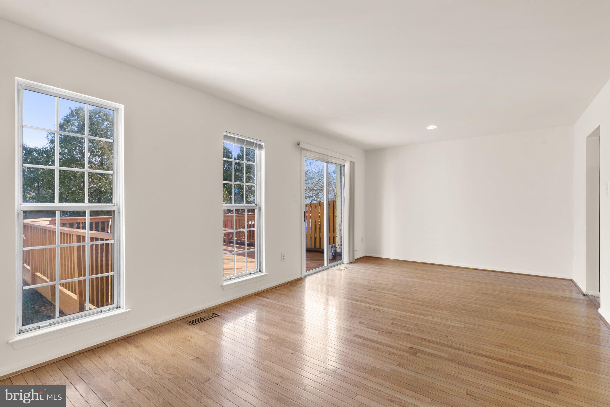 LONGMEADOW - Residential