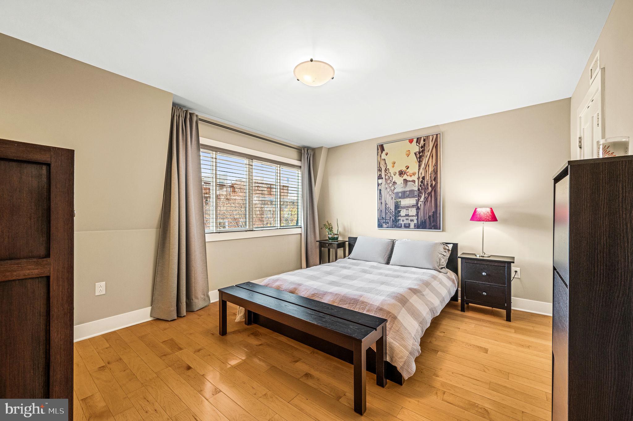 GRADUATE HOSPITAL - Residential