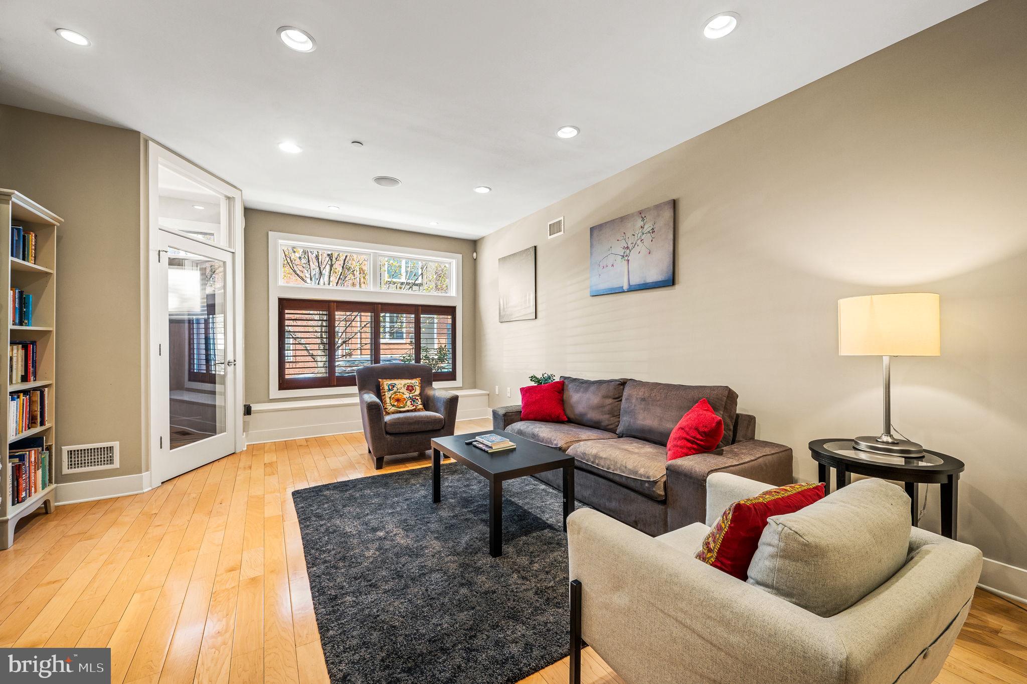 GRADUATE HOSPITAL - Residential