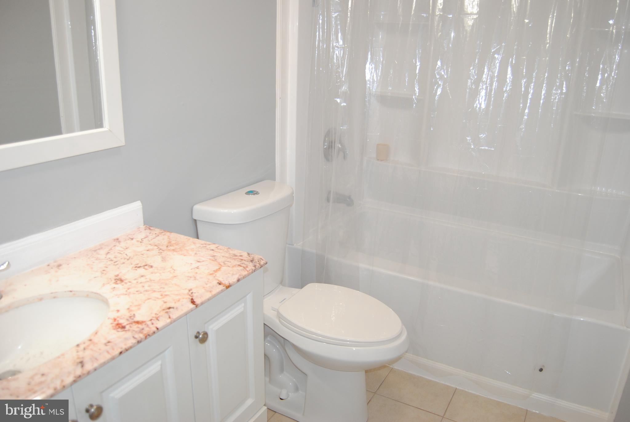 COUNTY DOWNE - Residential