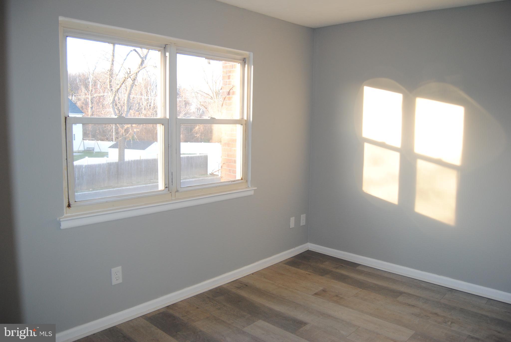 COUNTY DOWNE - Residential