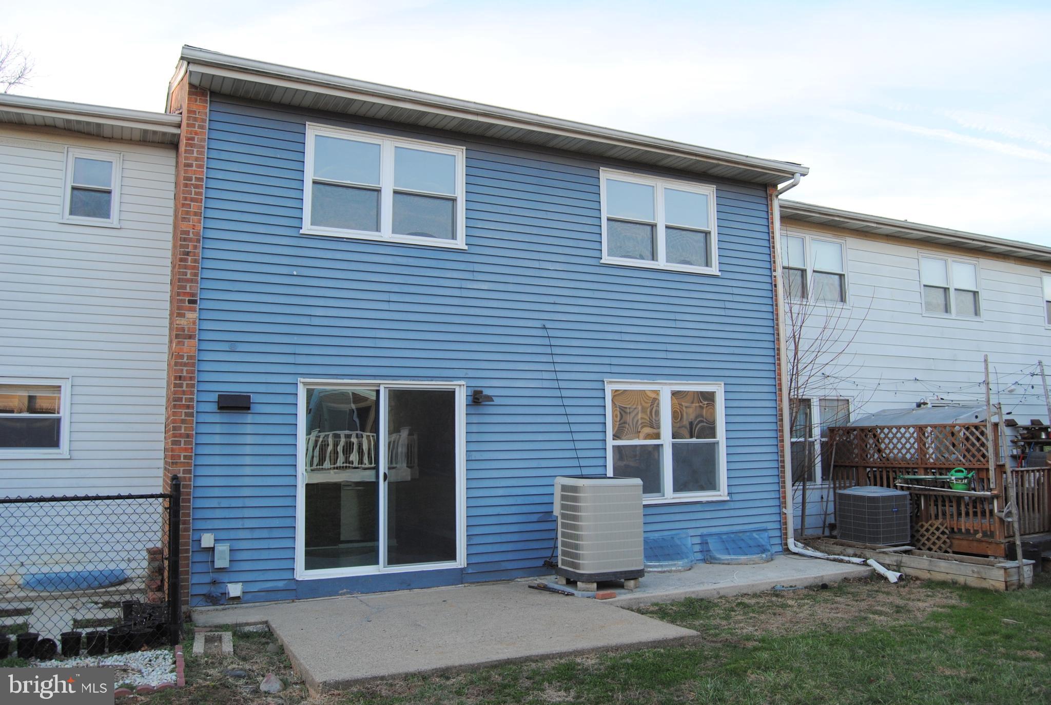 COUNTY DOWNE - Residential