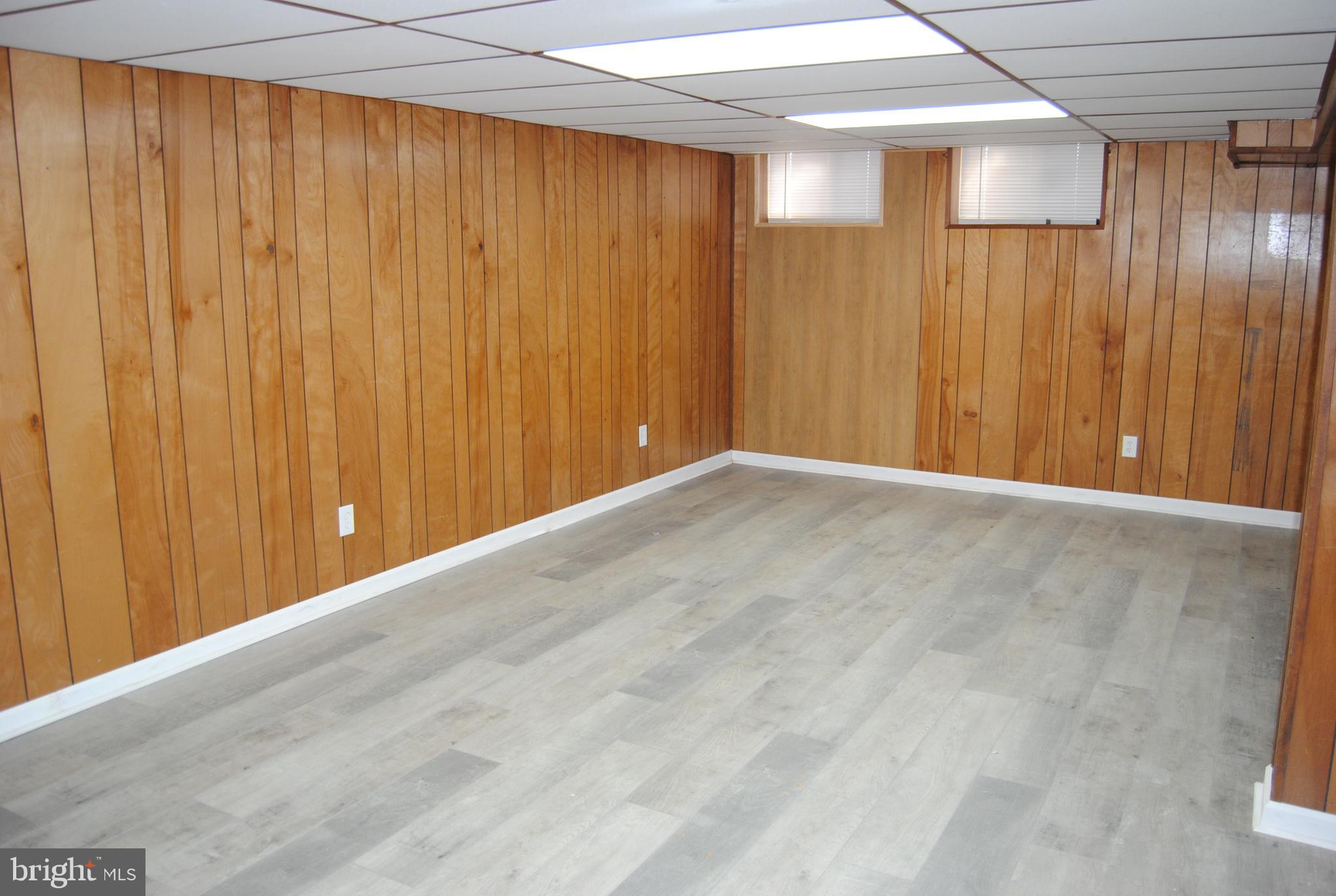 COUNTY DOWNE - Residential