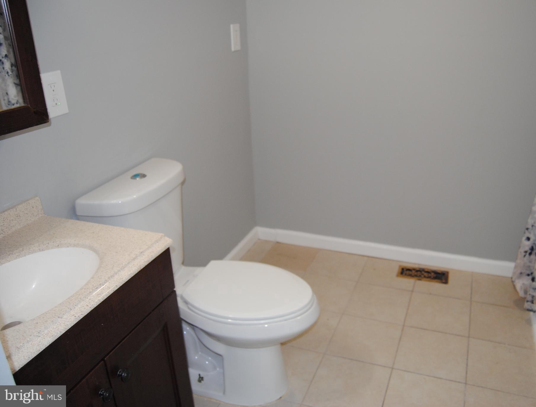 COUNTY DOWNE - Residential