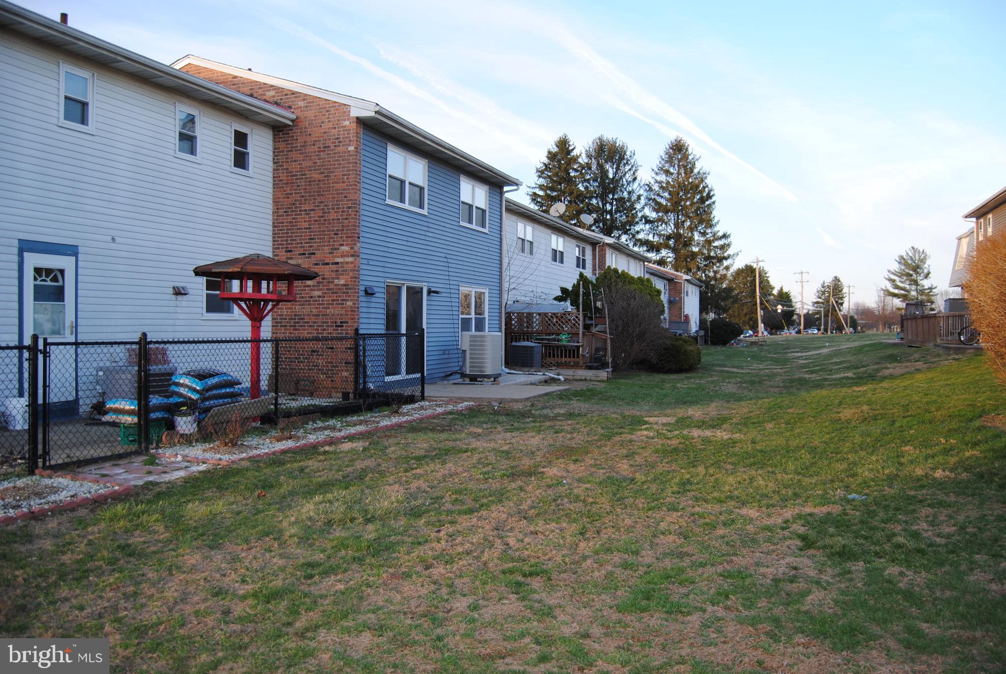 COUNTY DOWNE - Residential