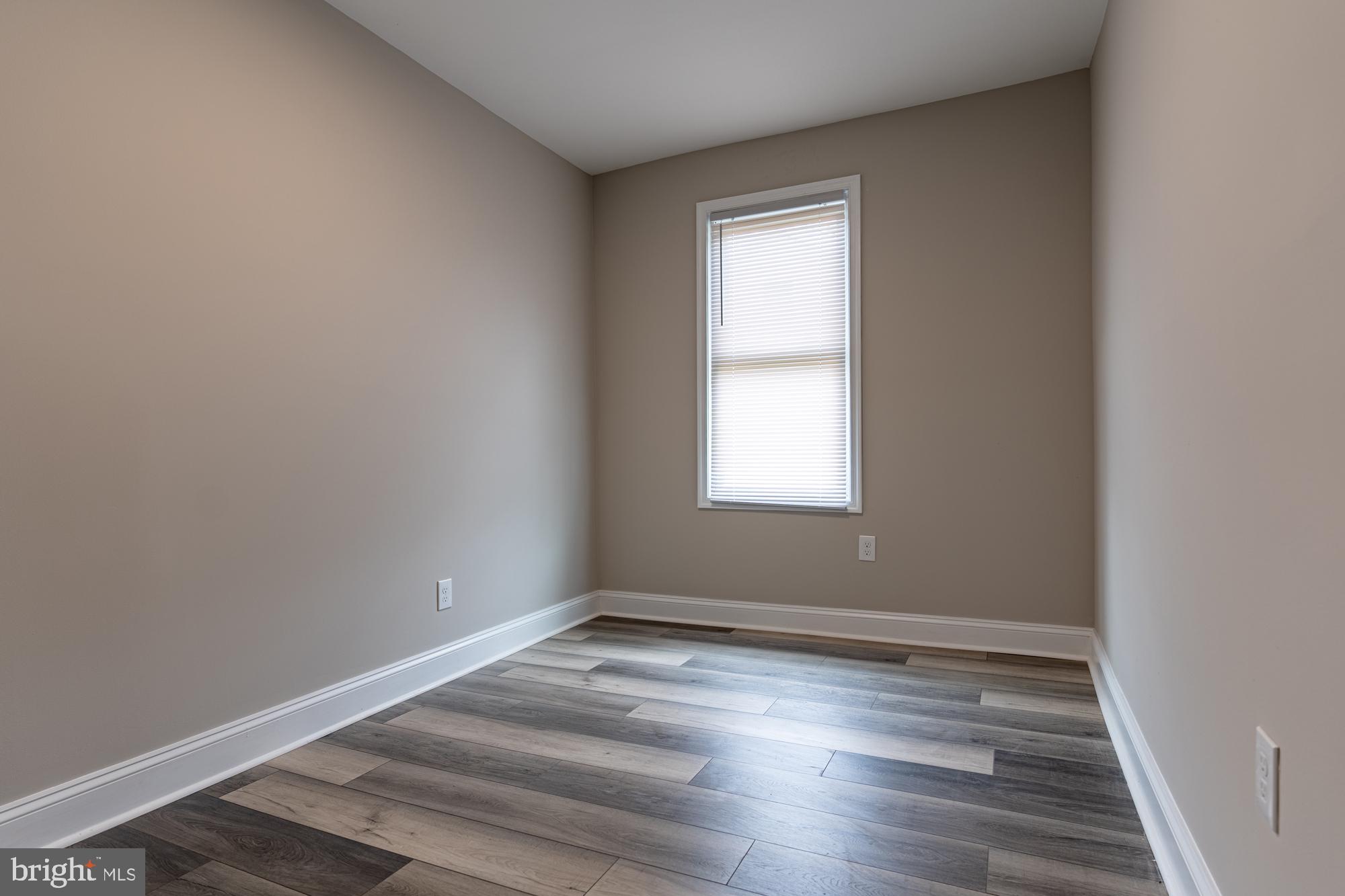 LAKE EVESHAM - Residential Lease