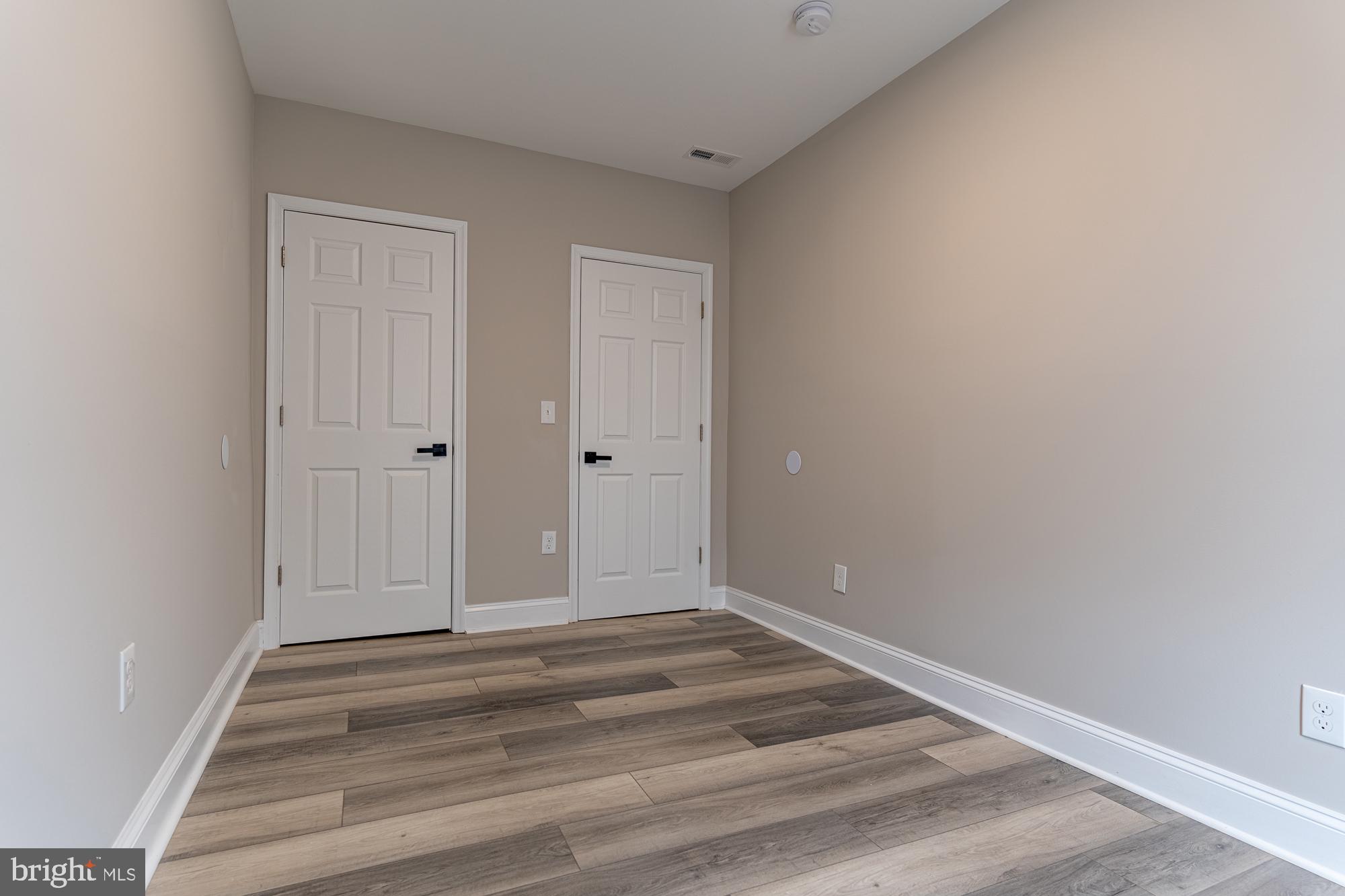 LAKE EVESHAM - Residential Lease